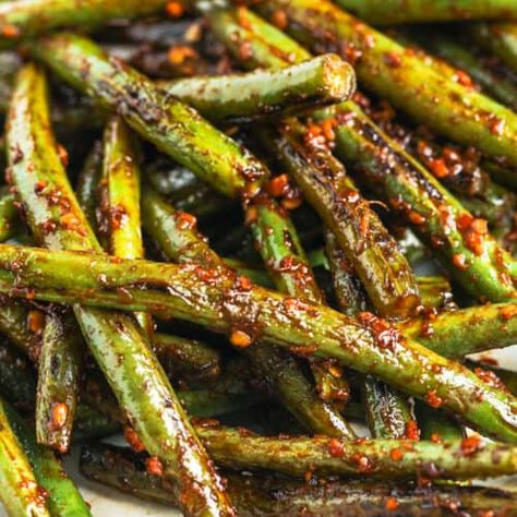 Szechuan Green Beans (Ready in 15 Minutes!) - Spend With Pennies Homemade Chow Mein, Szechuan Green Beans, Green Bean Seeds, Spicy Green Beans, Easy Green Beans, Cooking Tofu, Green Beans Recipe, String Beans, Sauteed Green Beans