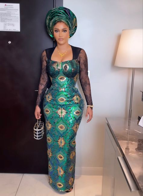 Wedding Guest African, Lace Dress African, Yoruba Fashion, Damask Styles, Straight Gown, Gown Dress For Women, Lace Gown Dress, Nigerian Dress Styles, Sewing Styles