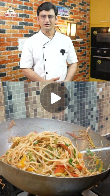 Bhupender Rawat on Instagram: "Hakka noodles 🍜 recipe #honestkitchen" Hakka Noodles Recipe Video, Haka Noodles Recipe, Hakka Noodles Recipe, Hakka Noodles, Noodles Recipe, Chinese Recipes, Garlic Chicken, Noodle Recipes, Chinese Food