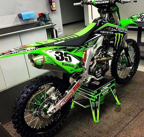 Kawasaki Dirt Bikes, Moto Enduro, Enduro Motocross, Moto 50cc, Bike Toy, Dirt Bike Racing, Cool Dirt Bikes, Mx Bikes, Motorcross Bike