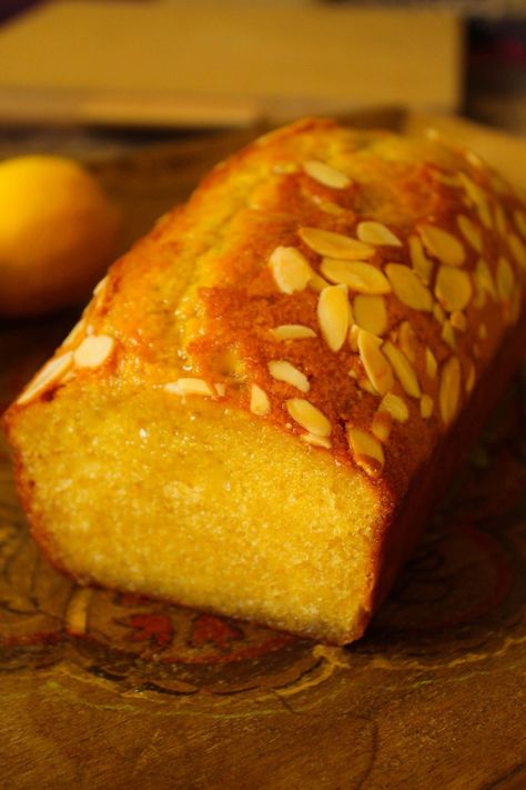 Citrus and Saffron Loaf Cake with Orange Blossom Drizzle Orange Saffron Cake, Desert Board, Saffron Cake, Spanish Saffron, Saffron Recipes, Heritage Recipes, Citrus Cake, Cake Loaf, Persian Cuisine