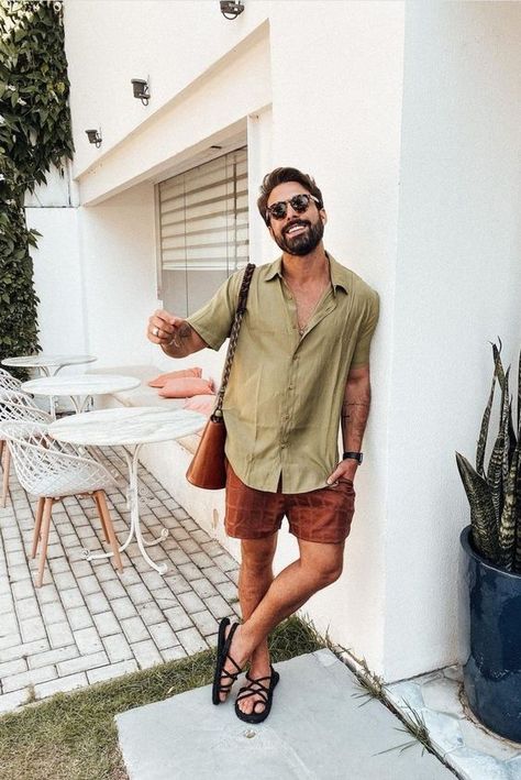 Italian Summer Outfits Men, European Mens Fashion, Vacation Outfits Men, Fashion 23, Italian Summer Outfits, F Men, Outfits For Mexico, Mens Summer Outfits, Mens Casual Dress Outfits