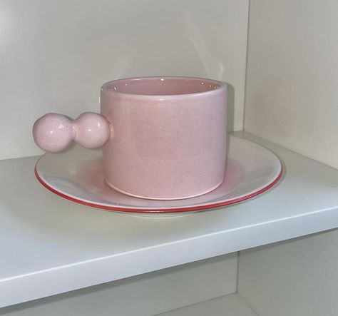 Pink Asethic, Aesthetics Art, Pastel Theme, Aesthetic Colors, Room Aesthetic, Cup Design, Cups And Mugs, Softies, Cute Couples Goals