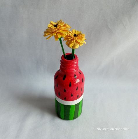 #paperflower #bottleart #sunflower #bottlepainting Mini Bottle Art Painting, Small Glass Bottle Painting, Mini Bottle Art, Painting Jars, Embroidered Jeans Diy, Paper Cup Crafts, Youtube Ideas, Quilling Work, Small Glass Bottles