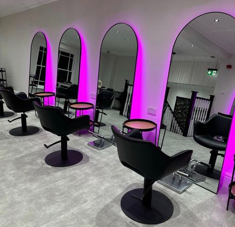 Salon Setup Ideas Spaces, Hair Salon Layout Ideas, Outdoor Hair Salon, Bright Hair Salon Decor, Hairstylist Booth Decor, Hair Salon Break Room Ideas, Purple Hair Salon Decor Ideas, Salon Suite Owner, Purple Salon Interior Design