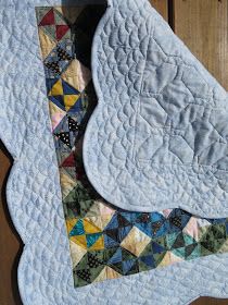 Quilt Scalloped Edge, How To Make A Scalloped Edge On A Quilt, Binding A Scalloped Edge Quilt, Scalloped Edge Quilt Border, Scalloped Quilt Border Tutorial, Quilts With Scalloped Borders, Adding A Border To A Quilt, Scalloped Quilt Border, Quilt Edging Ideas