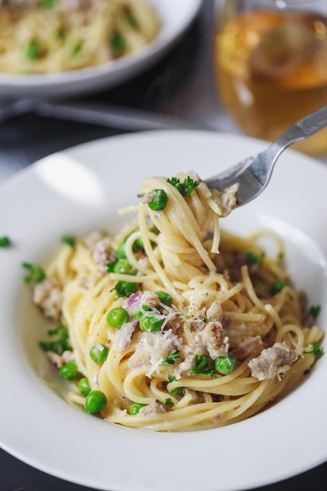 Spaghetti And Peas, Sausage Crockpot Recipes, Carrot Pasta, Smoked Sausage Pasta, Prosciutto Pasta, Basil Pesto Pasta, Pancetta Pasta, Sausage Crockpot, Pasta Alla Carbonara