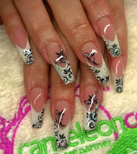 Elaborate Nails, 2000 Nail Designs, Airbrush Nail Designs, Nails Airbrush, Airbrush Nail, Hand Candy, Wow Nails, Hard Nails, Airbrush Nails