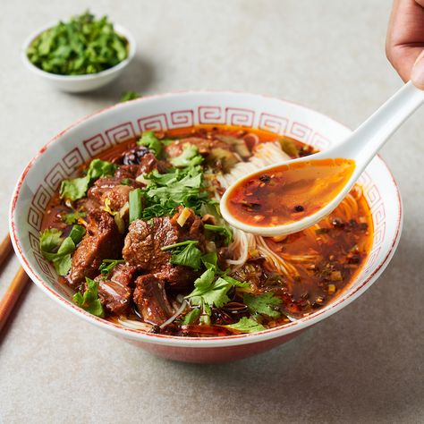 Sichuan ‘Chongqing’ Noodle Soup 03 Sichuan Beef, Spicy Beef Noodle Soup, Beef Ramen, Pickled Mustard Greens, Soup Beef, Marion Grasby, Marion's Kitchen, Beef Noodle Soup, Asian Noodles