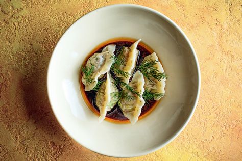 Seafood Dumplings, American Chinese Food, Michelin Food, List Of Food, Michelin Chef, Michelin Star Food, Pasta Roller, Michelin Star Chef, Star Food