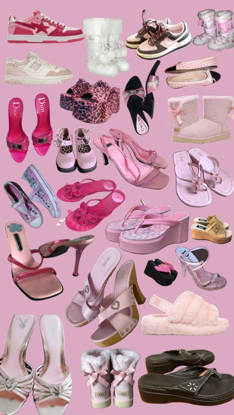 00’s Shoes, Y2k Fashion Png Shoes, Early 2000 Shoes, 2000 Shoes Fashion, Y2k Aesthetic Shoes, Y2k High Heels, Y2k Fashion Shoes, Funky Shoes Aesthetic, Cute Shoes Y2k