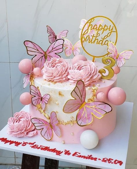 Pink Cake Butterfly, Pastel Butterfly Cake, Birthday Cake With Butterflies, Birthday Cake Butterfly, Pink Butterfly Cake, Butterfly Birthday Cake, Queens Birthday Cake, Butterfly Birthday Cakes, 18th Birthday Decorations