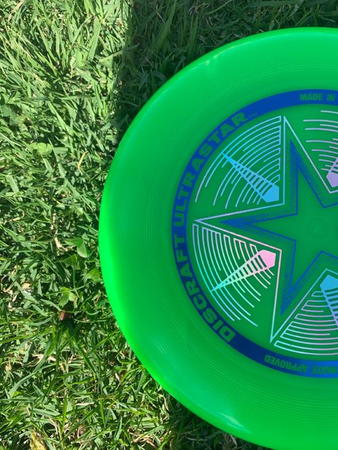 Ultimate frisbee. Frisbee Discraft Ultimate Frisbee Aesthetic, Frisbee Aesthetic, African American Books, Summer List, Sport Equipment, Frisbee Golf, Ultimate Frisbee, Iphone Wallpaper Images, Bookish Things