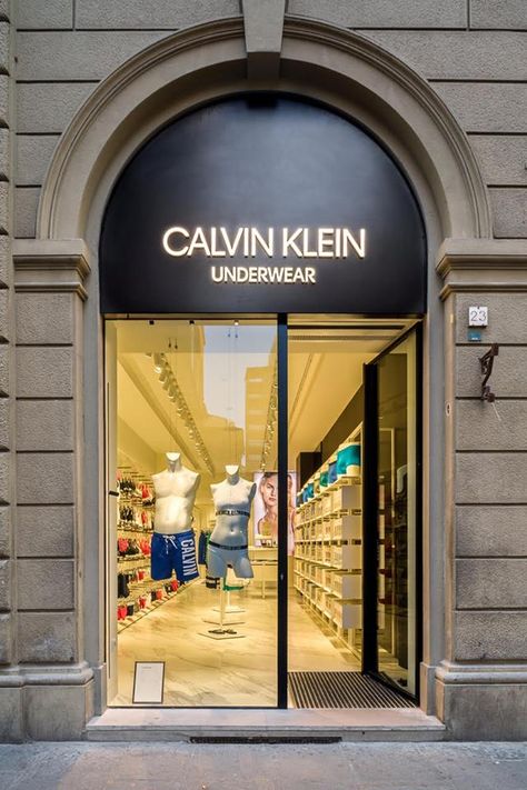 CALVIN KLEIN UNDERWEAR (Retail Store) @Via Calimala, Firenze (Fi) by AD Store & more #work #retail #managment #adsm #cku Kelvin Klein, Calvin Klein Fashion, Calvin Klein Store, Calvin Klien, Eye Ball, Money Fashion, Fashion Stores, Retail Store, Fashion Brands