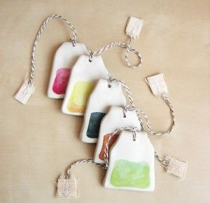 Goat Crafts, Ornament Ceramic, Berry Tea, Clay Magnets, Tea Ideas, Ceramic Inspiration, Soda Bottle, Keramik Design, Pen Pal