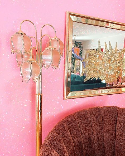 🍒very cherry vintage • ashley🍒 | SOLD - Pink 5 Lotus Floor Lamp 🌸🌸 / 65" tall, 15" at widest, 11" base / excellent vintage condition, has a bit of wear on base, but… | Instagram Cherry Vintage, Lotus Lamp, Vintage Pink, Floor Lamp, Lotus, House Interior, Pick Up, Cherry, Cottage