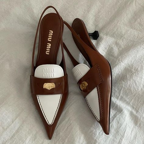 @nicorolo_ shared a photo on Instagram: “miu miu slingback shoes Follow me on the @shop.LTK app to shop this post and get my exclusive app-only content! #liketkit #LTKsalealert…” • Apr 7, 2022 at 10:30am UTC Miu Miu Slingback, Kitten Heels Outfit, Miu Miu Pumps, Miu Miu Heels, Miu Miu Sandals, Elegant Boots, Fashion Shoes Sandals, Shoe Wishlist, Classy Shoes