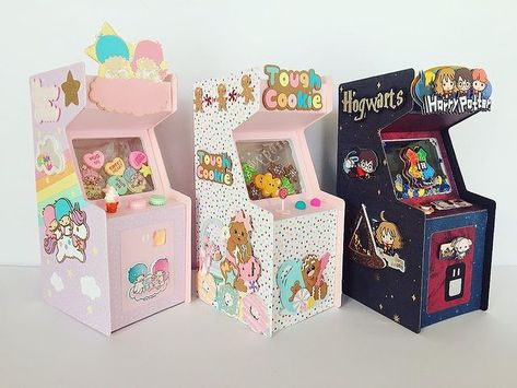 All Posts • Instagram Arcade Box Diy, Arcade Papercraft, Video Game Arcade, Griffonnages Kawaii, Diy Box Crafts, Diy Paper Toys, Game Arcade, Box Project, Craft Video