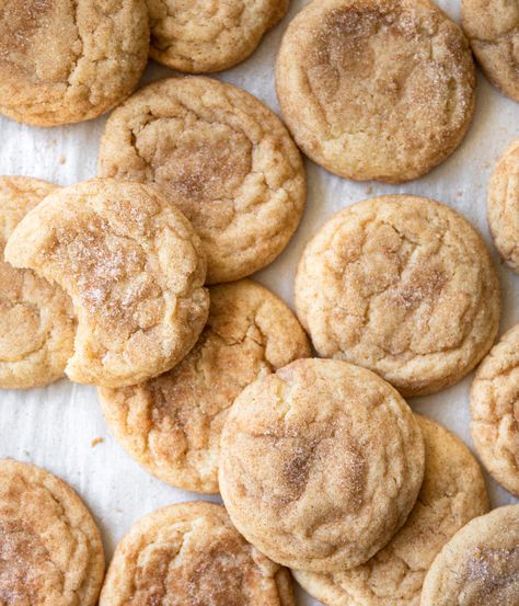 Chewy Snickerdoodle Cookies, Snickerdoodle Cookies Easy, Pumpkin Snickerdoodles, Snickerdoodle Cookie, Snickerdoodle Recipe, Snickerdoodle Cookies, Favorite Cookie Recipe, Snickerdoodle Cookie Recipes, Holiday Cookie Recipes