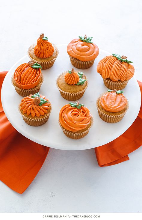 8 Ways to Decorate a Pumpkin Cupcake with Buttercream Frosting | Carrie Sellman for TheCakeBlog.com Pumpkin Halloween Desserts, Ways To Decorate A Pumpkin, Cupcake With Buttercream Frosting, Decorate A Pumpkin, Desserts Pumpkin, Halloween Backen, Peggy Porschen Cakes, Cupcakes Design, Thanksgiving Cupcakes