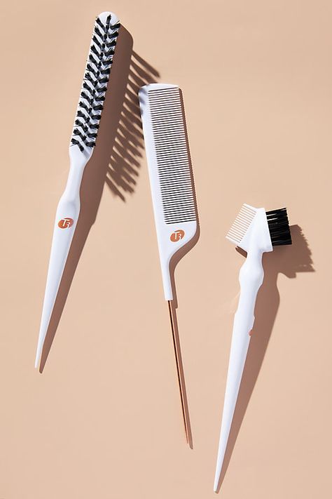 Master any look with the T3 Detail Set, featuring three tools for precision styling. The pintail comb helps create smooth, precise sections. Use the teasing brush to smooth flyaways or backcomb for extra volume. The double-sided edge brush features flexible teeth to smooth and separate baby hairs, while nylon bristles help create shape. Each piece features a lightweight, ergonomic handle so you stay comfortable while fine-tuning your look. | Detail Set with Pintail Comb, Edge Brush, and Teasing Edge Brush, Teasing Brush, Tools For Women, Hair Styling Tools, Fulani Braids, Cornrow Hairstyles, Anime Hair, Short Curly Hair, How To Draw Hair