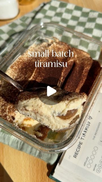 MAL 🧇 | easy breakfast & dessert recipes on Instagram: "small batch tiramisu ☕️🍰 Did you know how simple it is to make tiramisu?? I made this for me & my boyfriend for our valentines dessert and it was … magical…. I don’t think we will ever buy it at a restaurant again 🥵 Comment “recipe” & I will DM you the full recipe 💖 QOTD- what’s your go to dessert order at a restaurant?" Small Batch Tiramisu Recipe, Tiramisu Recipe Small Batch, Simple Tiramisu Recipe, Easy Breakfast Dessert, Make Tiramisu, Valentines Dessert, How To Make Tiramisu, Breakfast Dessert Recipes, Tiramisu Recipe