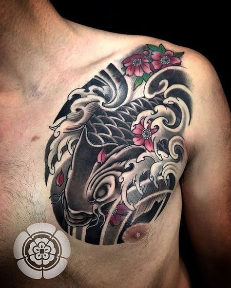 Kanji Tattoo Design, Wave Tattoo Meaning, Chest Tattoo Japanese, Pez Koi Tattoo, Tattoo Koi Fish, Tattoo Koi, Japanese Koi Fish Tattoo, Koi Tattoo Sleeve, Tato Ikan Koi