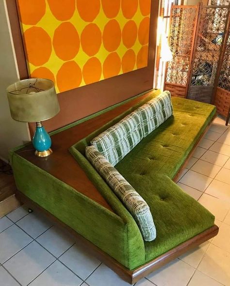 Design Casa Piccola, Rooms Decoration, 70s House, 70s Interior, Retro Interior Design, Corner Couch, Adrian Pearsall, 70s Home, Home Comfort