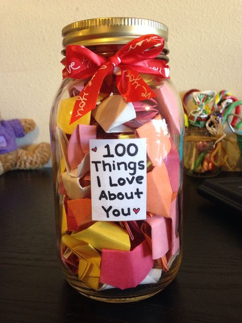 100 Things I Love About You - Valentines Gift 50 Things I Love About You Jar, 100 Things I Love About You Jar, Things I Love About You Jar, 6 Month Anniversary Gift Ideas For Him Diy, Diy Valentines Gifts For Him, Thoughtful Gifts For Boyfriend, Simple Valentines Gifts, Thoughtful Gifts For Him, Creative Gifts For Boyfriend