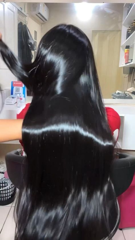 Shiny Jet Black Hair, Waist Long Hair, Glossy Black Hair, Black Shiny Hair, Pretty Long Hair, Black Hair Ideas, Silky Black Hair, Long Straight Black Hair, Long Beautiful Hair