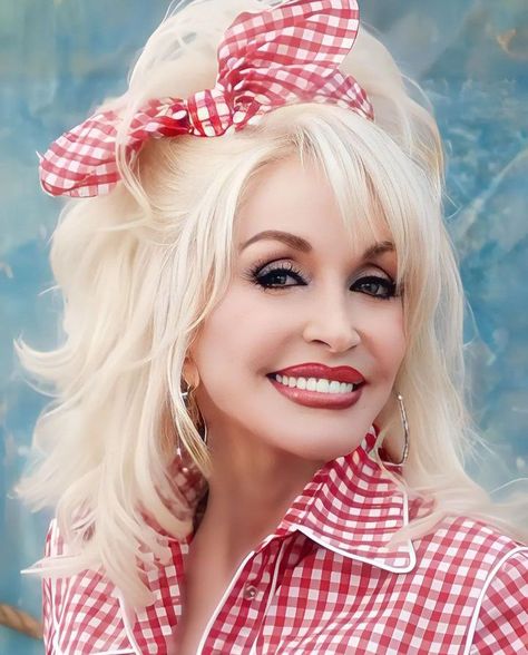 Retro Dolly Parton, Dolly Parton 60s, Dolly Parton Costume Ideas, Dolly Parton Fancy Dress, Diy Dolly Parton Costume, Dolly Parton Iconic Looks, Dolly Parton Inspired Outfit, Dolly Parton Fashion, Dolly Parton 70s