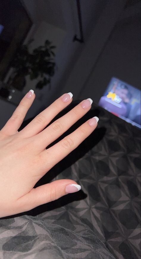 classy nail design Short Hand Nails, Nails Snap, Nail Snap, Nails Snapchat, Hand Aesthetic, Short French Nails, Nail White, Bath Aesthetic, Classy Nail