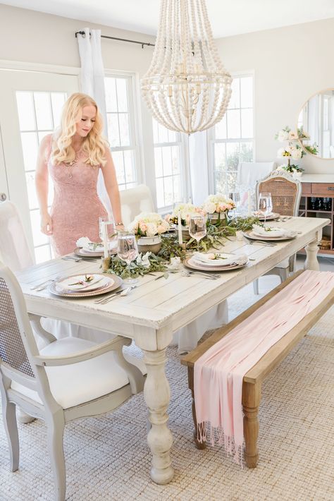 Spring Dining Room, Stylish Dining Room, Dining Room Table Decor, Spring Decorating, Beautiful Dining Rooms, Farmhouse Dining Room, Cheap Decor, Farmhouse Dining, Decorate Your Room