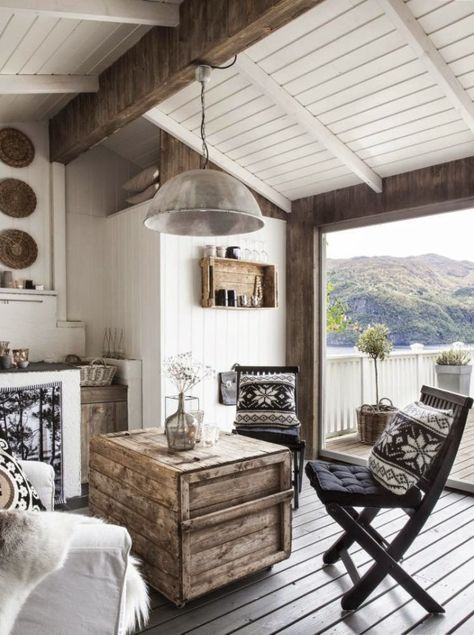 House Interior Scandinavian, Norwegian Decor, Norwegian Cottage, Norwegian Interior, Norwegian Cabin, Scandinavian Bedroom Decor, Norwegian Design, Shabby Chic Room, Cottage Interior