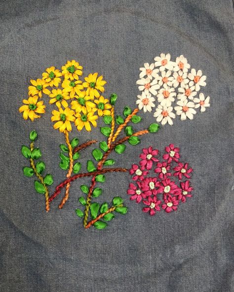 Hand Embroidery Flowers, Brazilian Embroidery, Ribbon Work, Work Design, Bunch Of Flowers, Embroidery And Stitching, Embroidery Flowers, Hand Embroidery, Embroidery Designs