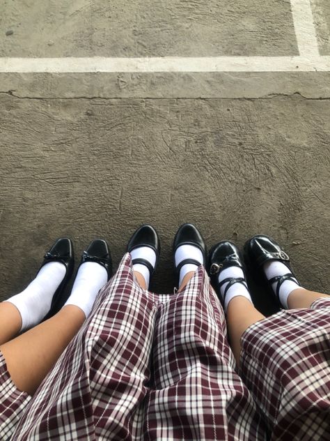 White Knee High Socks, Jane Shoes, Knee High Socks, School Shoes, Ballerina Flats, Mary Jane Shoes, School Outfit, Katy Perry, High Socks