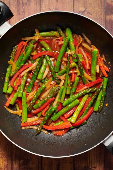 Asian Asparagus, Asparagus Stir Fry Recipes, Ways To Cook Asparagus, Asparagus Stir Fry, Asparagus And Mushrooms, Asparagus Fries, Asian Sauce, How To Cook Asparagus, Fridge Door