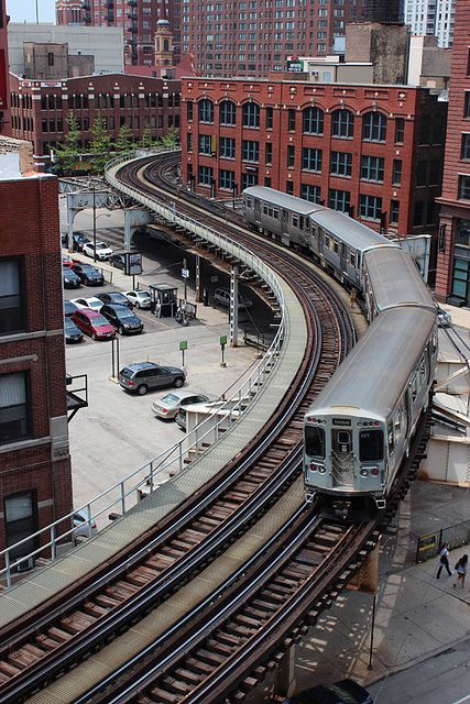 Chicago L | Flickr - Photo Sharing! Chicago Transit Authority, Chicago L, Chicago Pictures, Chicago Street, Tall Buildings, Chicago History, Subway Train, Chicago Photos, My Kind Of Town