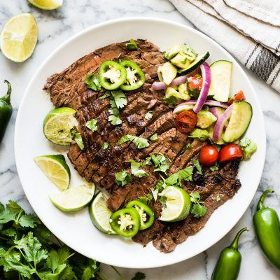 Carne Asada Recipe - Isabel Eats {Easy Mexican Recipes} Authentic Carne Asada Recipe, Steak Fajita Marinade, Carne Asada Recipe, Carne Asada Marinade, Resep Steak, Isabel Eats, Carne Asada Recipes, Skirt Steak Recipes, Fajita Marinade