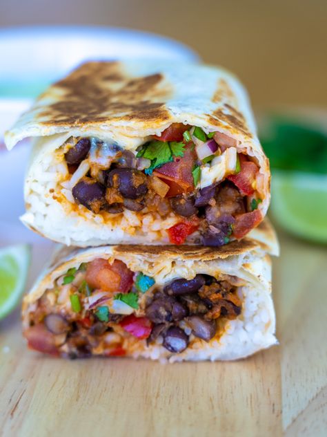 Bean Burritos Recipe, Easy Burrito Recipe, Black Bean Burritos, Black Bean Burrito, Bean Burrito, Sweet Chilli Chicken, Bean Burritos, Creamy Garlic Chicken, Avocado Dip