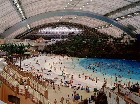 Miyazaki Ocean Dome:  Largest Indoor Water Park in the World – Japan Artificial Beach, Indoor Beach, Indoor Waterpark, New Century, Koh Samui, Beaches In The World, Beautiful Sights, Paradise Island, Nagoya