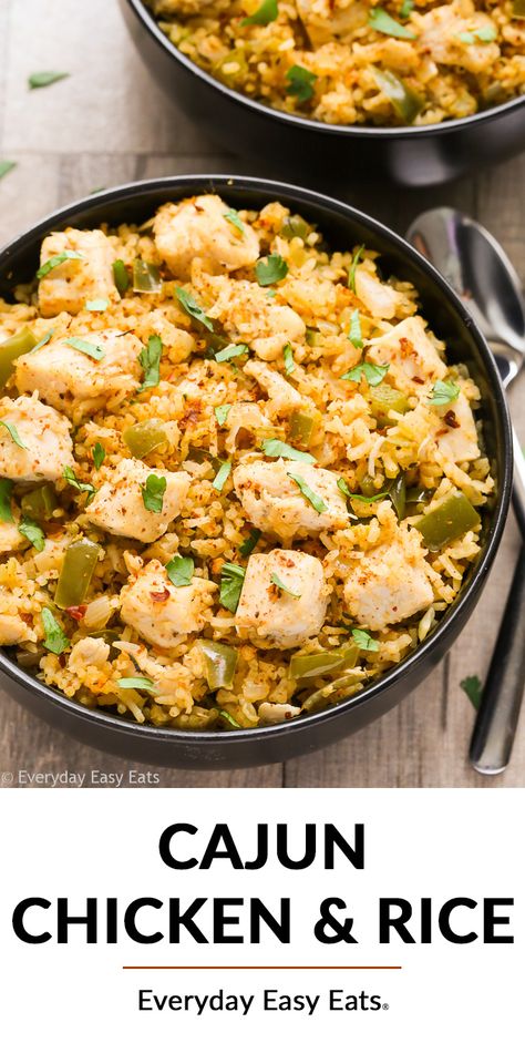 Cajun Chicken Rice Recipes, Cajun Chicken And Rice Recipes, Healthy Stovetop Dinner Recipes, Recipes Italian Sausage, Skillet Food, Cajun Chicken And Rice, Noom Recipes, Easy Skillet Dinner, Dinner Board