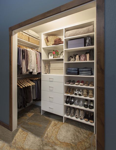 Reach-in Closet with Hanging Rods on Side Walls Transitional Closet, Deep Closet, Reach In Closet, Walk In Closet Design, Closet Design Layout, Walking Closet, Closet Renovation, Closet Layout, Open Closet