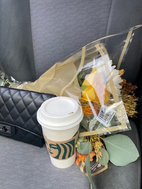 Dog Drinking Coffee, Coffee And Flowers, Trader Joe's Products, Coffee Starbucks, Coffee Run, Drinking Coffee, Trader Joe’s, In Car, Starbucks Coffee