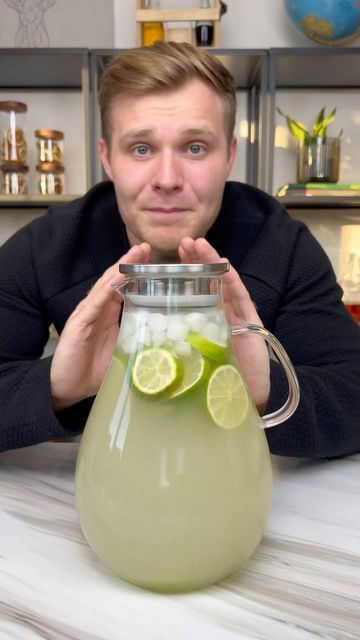 Timthetank on Instagram: "Margarita Sangria!" Sangria Margarita Recipe, Margarita Sangria, Jungle Juice Recipe, Margarita Punch, Sangria Drink, White Sangria Recipe, Margarita Party, Coconut Margarita, Cocktail Shots