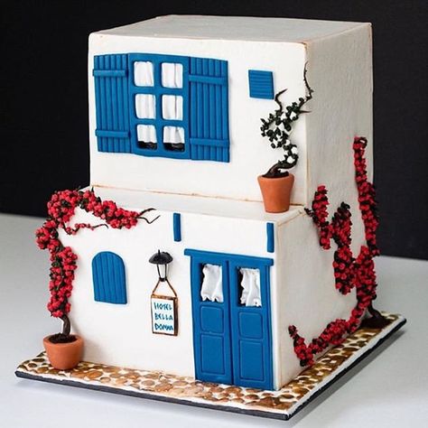 Take me back to Greece!   Whose been to Santorini?  - Cake by @ilmacakes  Follow @fondantlovers  - #santorini#santorinicake#greece#greececake#beautifulcake#cake#cakes#greekwedding#greekweddingcake#fondantcake Greece Birthday, Santorini Party, Greek Cake, Fondant Art, 17 Birthday Cake, German Town, Homemade Gingerbread, House Cake, Cake Shapes