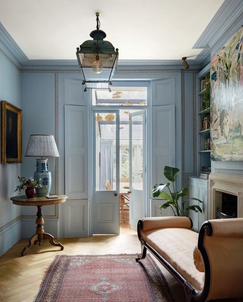 Antique Daybed, Sky Blue Paint, Blue Hallway, London Townhouse, Perfect Paint Color, London House, London Apartment, Blue Rooms, House Garden