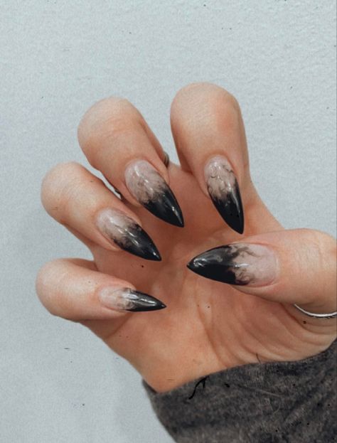 Black Ombre Nails, Goth Nails, Minimal Nails, Ombre Nail Designs, Nail Essentials, Nail Art Inspiration, Dope Nails, Ombre Nails, Nude Nails