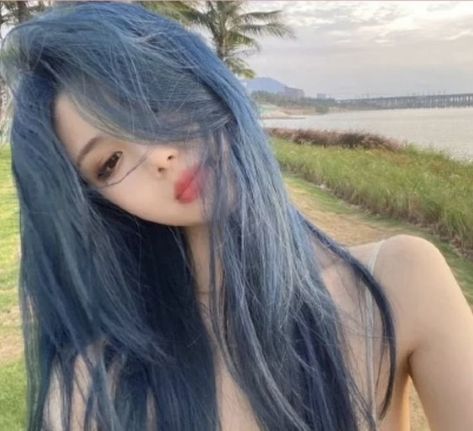 Asian Pastel Hair, Hair Color Unnatural, Light Blue Hair Streaks, Korean Hair Color Blue, Light Blue Wolfcut, Light Blue Purple Hair, Cool Tone Blue Hair, Blue Korean Hair, Blue Haired Girl Aesthetic