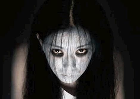 This year I'm going to be the Grudge for Halloween. It's official. Yurei Ghost, Japanese Ghost, Ghost Makeup, Horror Genre, Scary Films, Creepy Kids, Ghost Girl, The Grudge, Japanese Horror